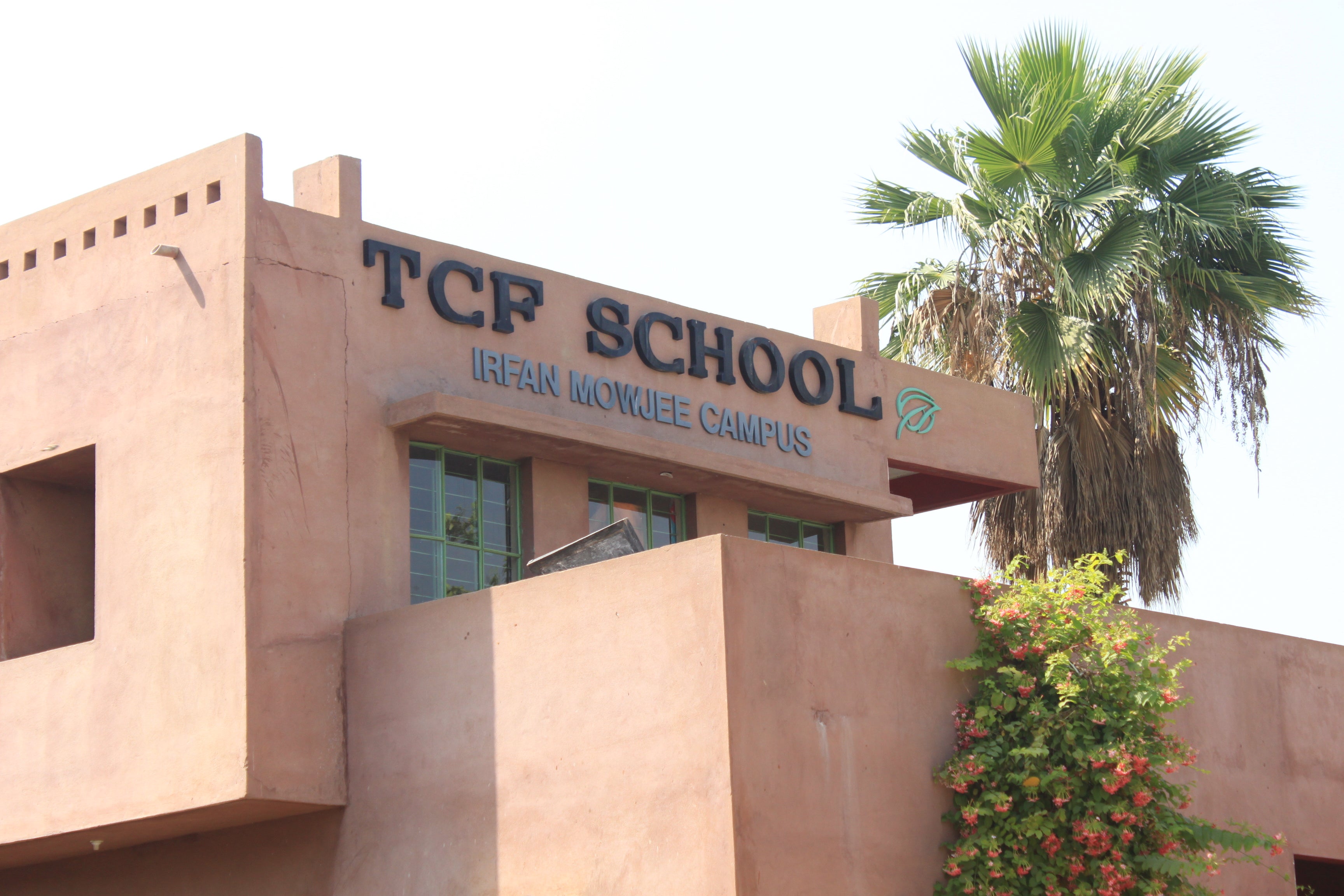 <h3 style = "display: flex; align-item: center; justify-content: center;">Hush Puppies x TCF</h3>