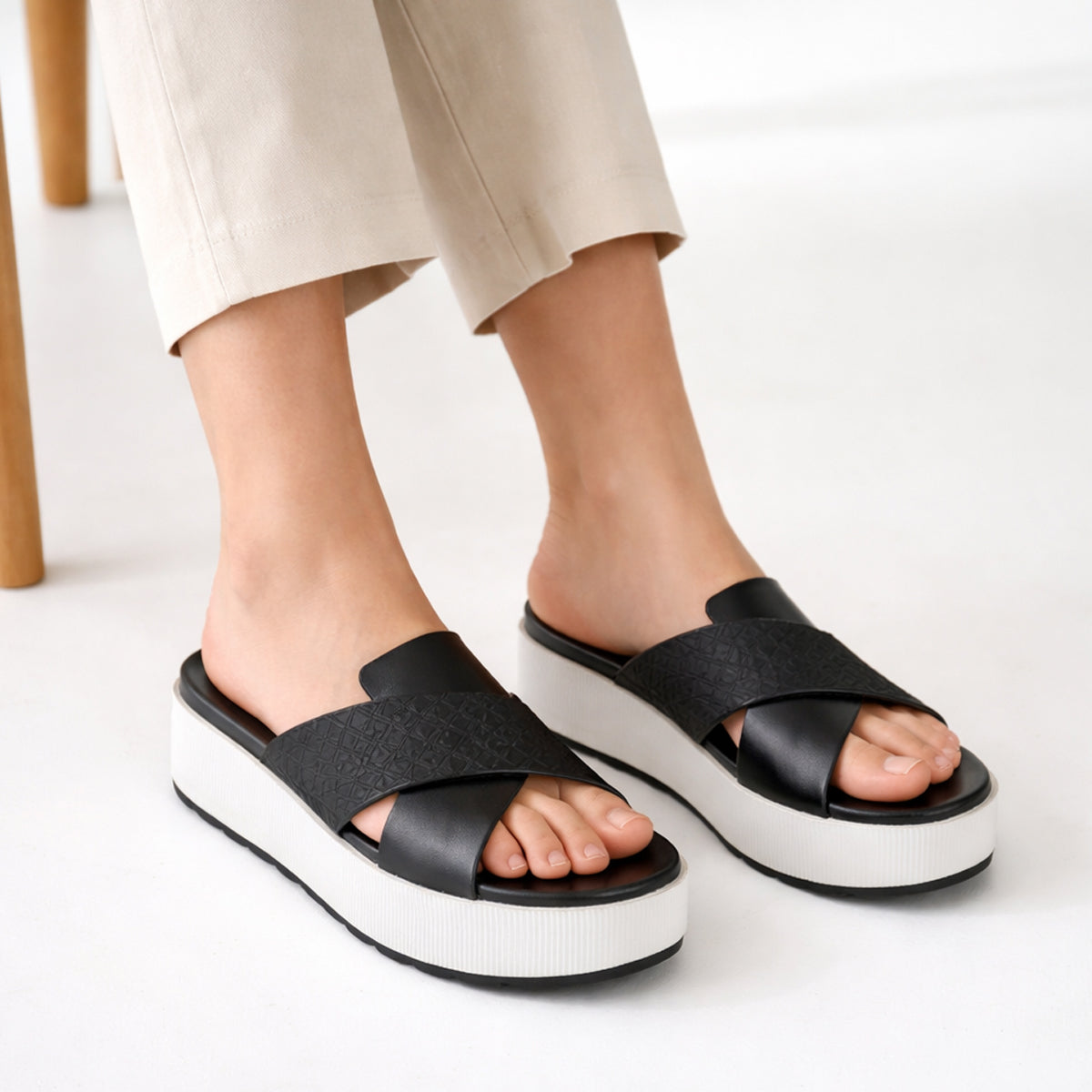 Comfy Helan Sendai Slippers