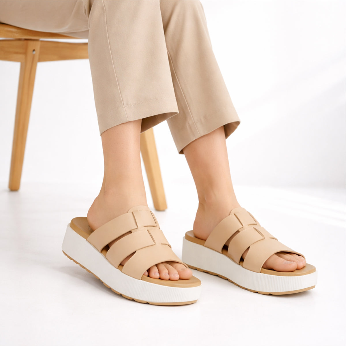 Comfy Hoka Sendai Slippers